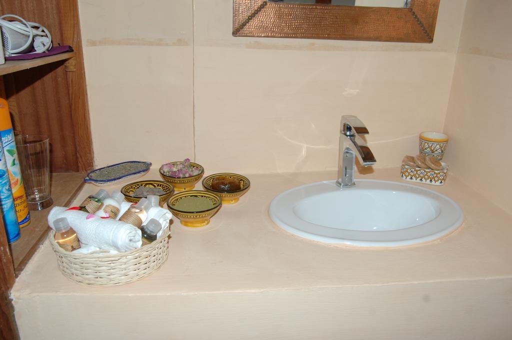 Dar Essoaoude - Fes Nejjarine Hotell Rom bilde
